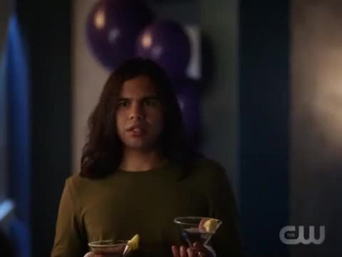 The flash 5x03 "the death of vibe"